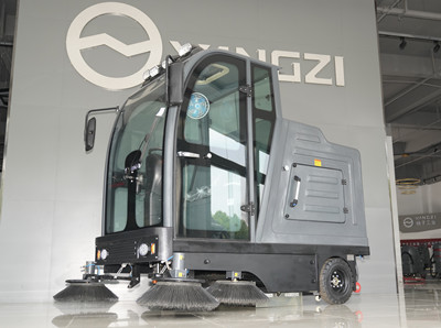 扫地车厂家教你如何正确清洁设备